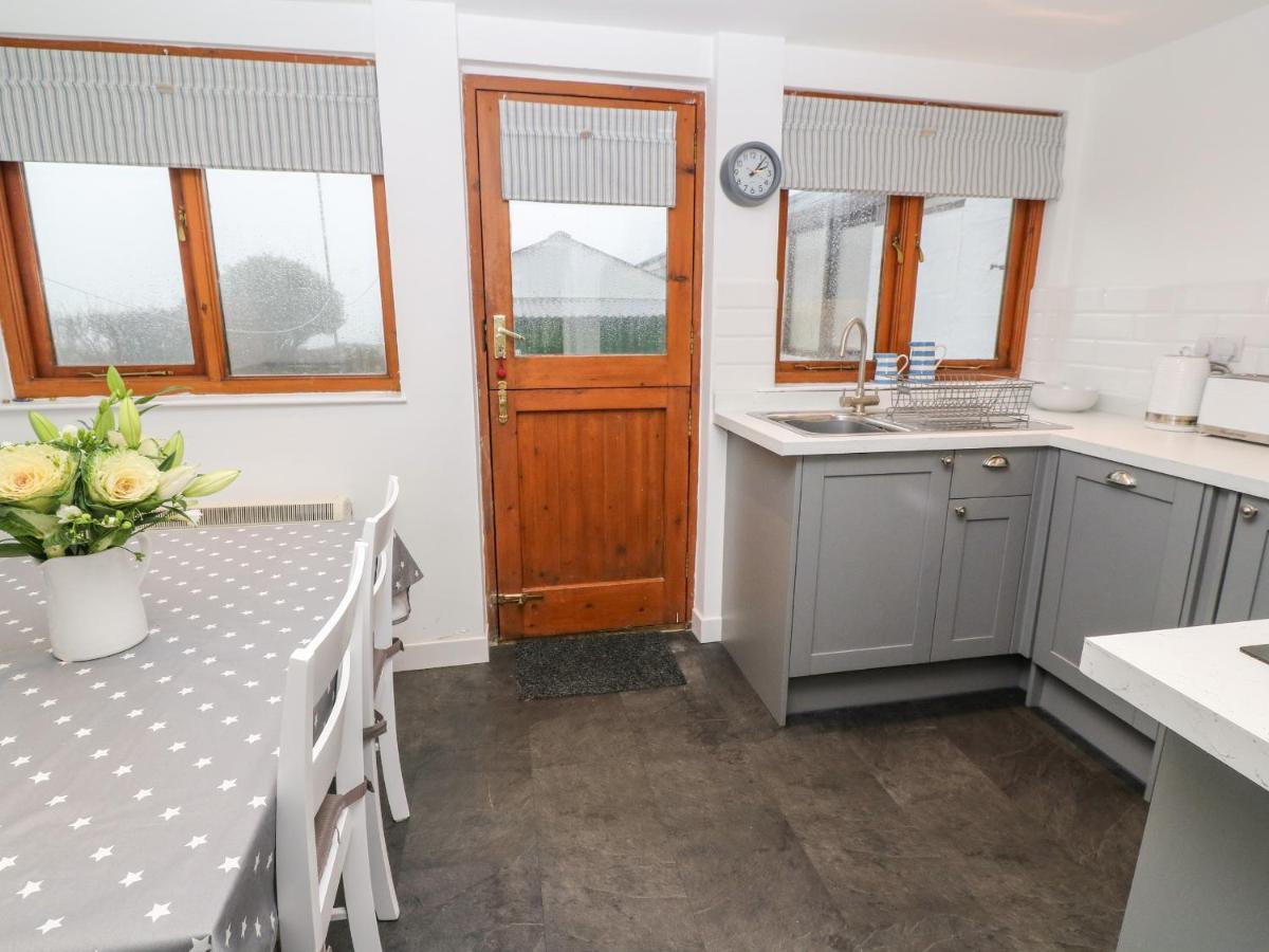 Miners Cottage เพนแซนซ์ ภายนอก รูปภาพ